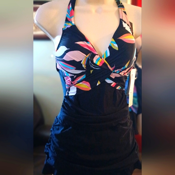 NWT PROFILE BY GOTTEX Underwire Swimdress - Picture 1 of 3